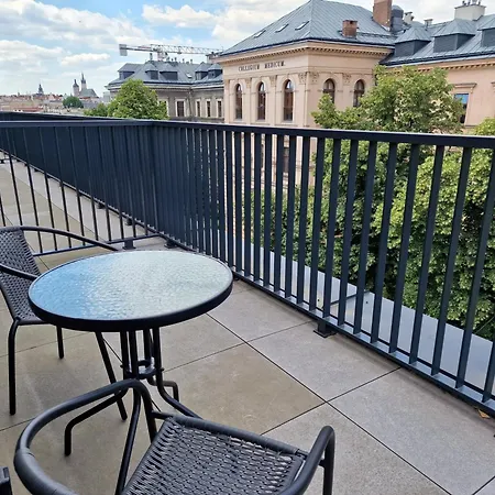 Inpoint G11 Near Old Town & Kazimierz District & Parking Option קרקוב