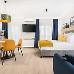 Inpoint G11 Near Old Town & Kazimierz District & Optional Paid Parking Krakow
