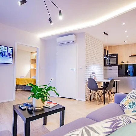 Inpoint G11 Near Old Town & Kazimierz District & Parking Option Apartment *