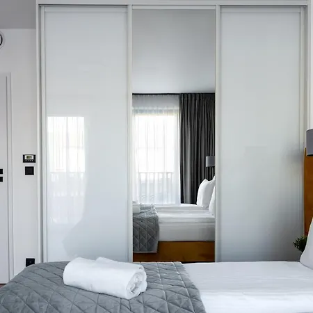 Inpoint G11 Near Old Town & Kazimierz District & Parking Option * Krakow