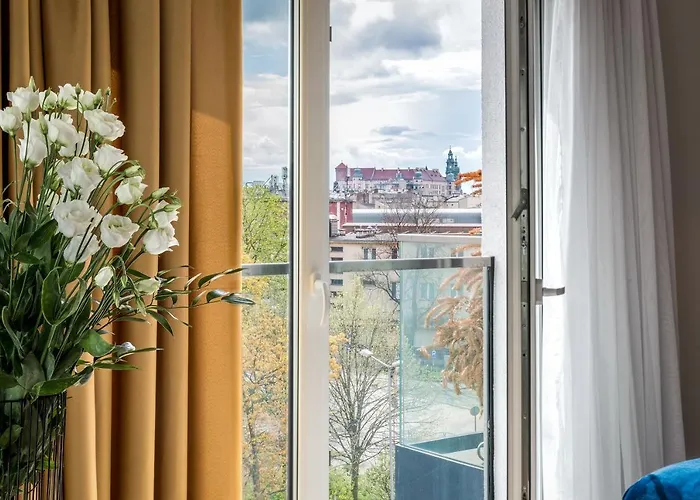 Inpoint G11 Near Old Town & Kazimierz District & Optional Paid Parking Krakow