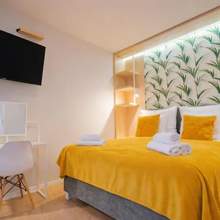 Inpoint G11 Near Old Town & Kazimierz District & Optional Paid Parking *